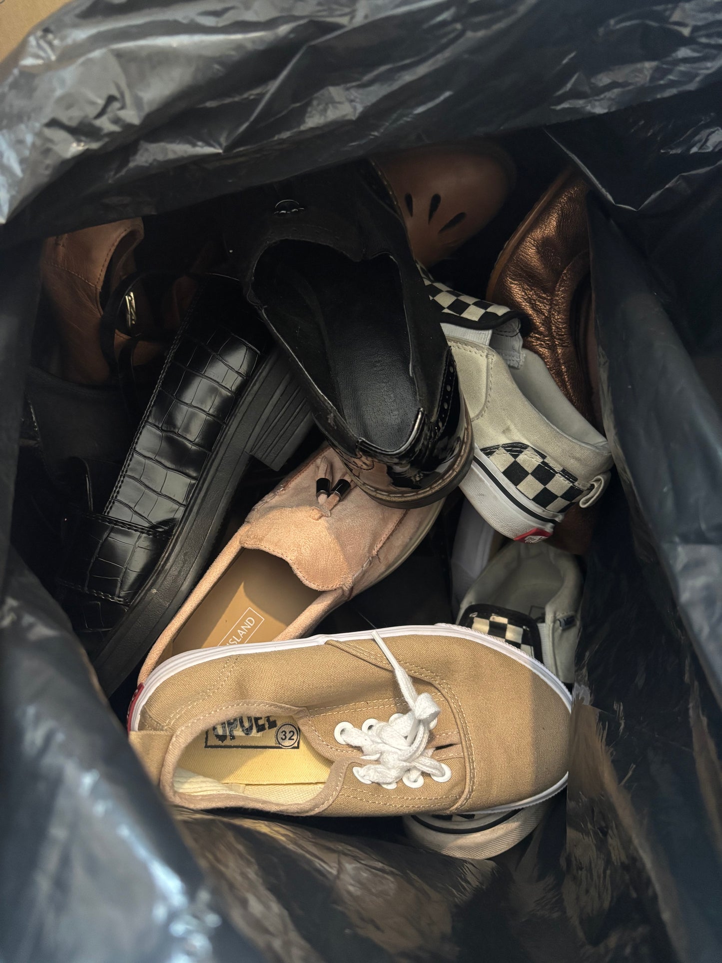 11 pairs of shoes . Women’s and kids grade A/B
