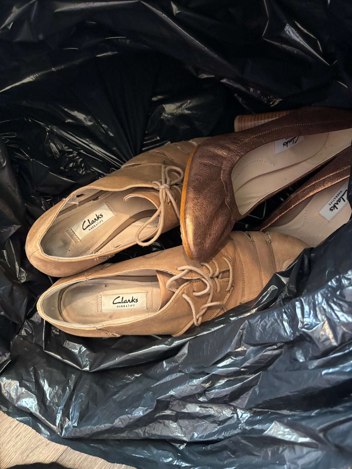 11 pairs of shoes . Women’s and kids grade A/B